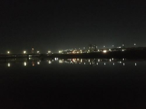 鹿浜橋下流の夜の公園をランガン画像